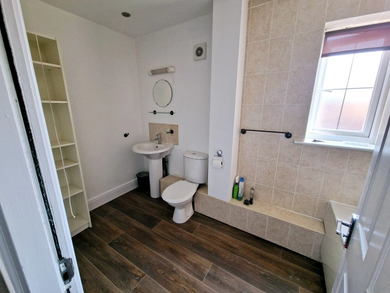 Modern 3 bed apt - Flat 8, Bawas place - Alfreton Road - Thumbnail 5